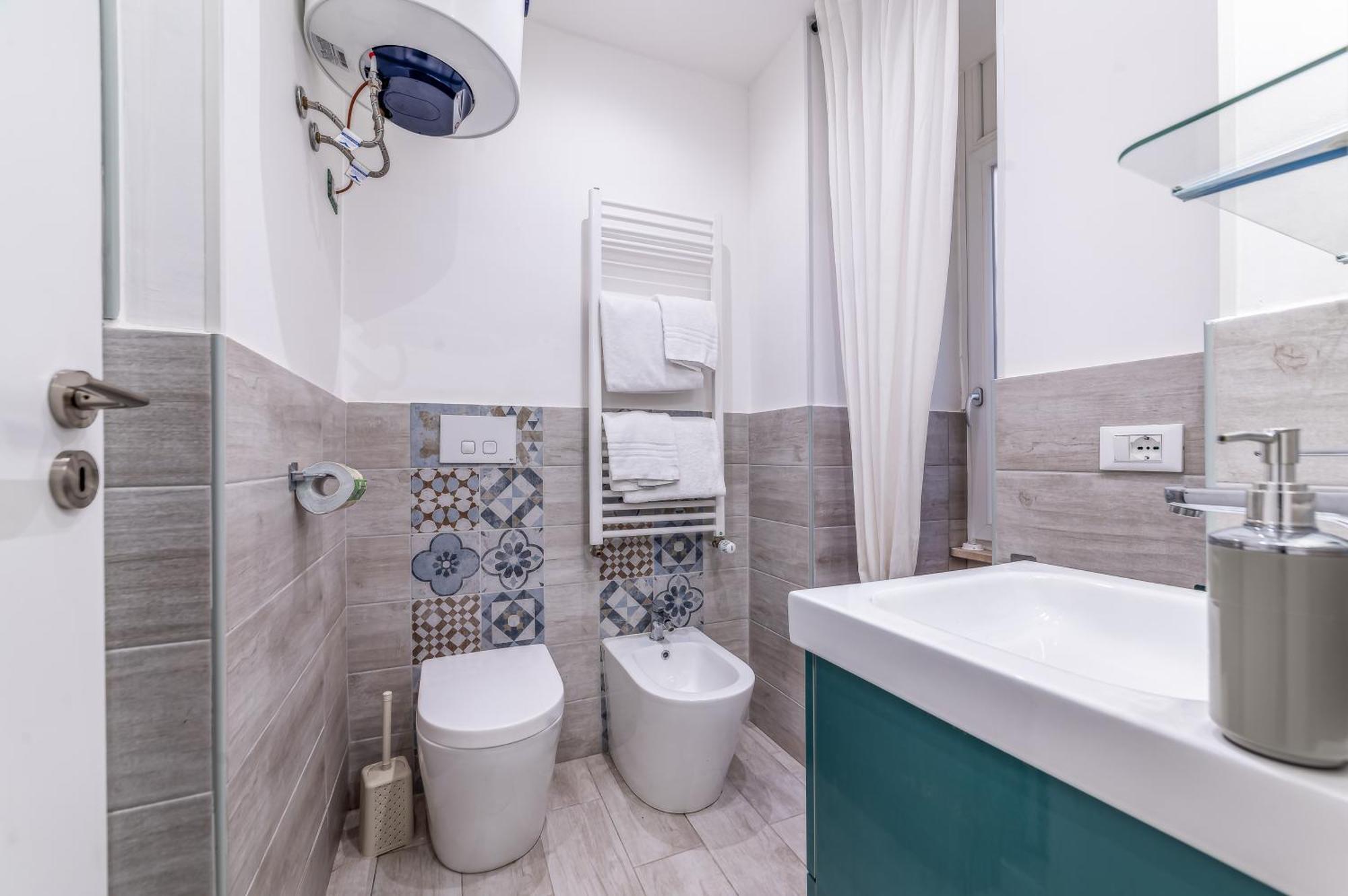 Cozy Enna Rooms - Metro Re Di Roma 외부 사진